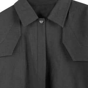 کت زنانه کوتاه مشکی نمای نزدیک