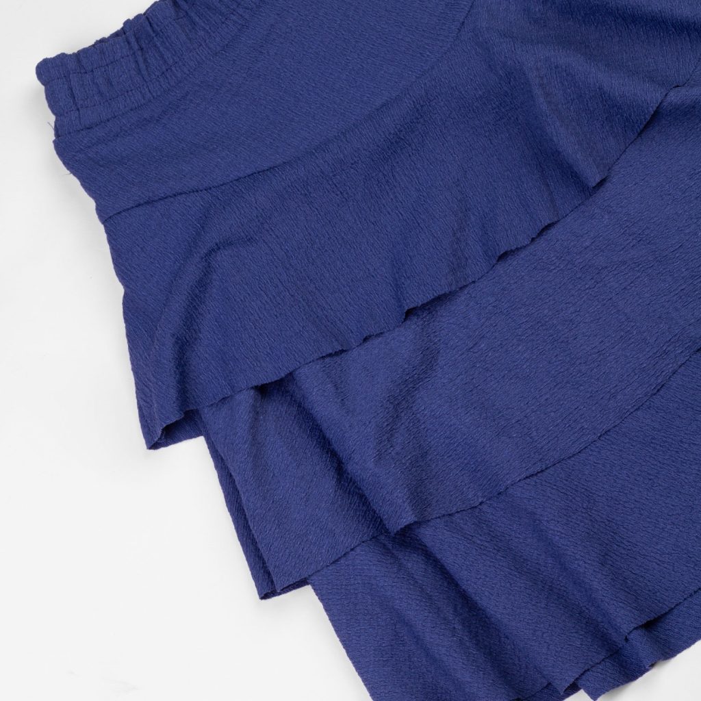 دامن شلوارکی آبی زنانه نمای نزدیک