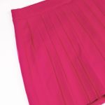 دامن شلوارکی پلیسه ای سرخابی نمای نزدیک