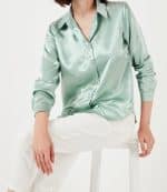 شومیز ساتن سبز زنانه نمای پهلو